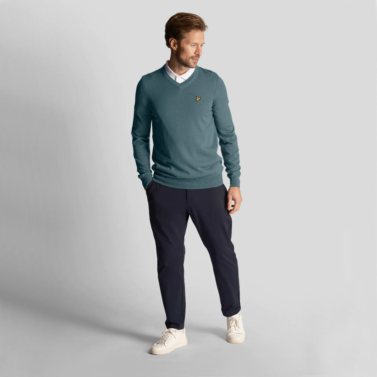 Lyle & Scott Golf Merino Mischung V Hals Pullover - Eisenblau